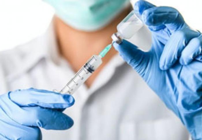 МИНЗДРАВ ОПРОВЕРГ ОБВИНЕНИЯ В НЕГОТОВНОСТИ К ВАКЦИНИРОВАНИЮ ОТ COVID-19