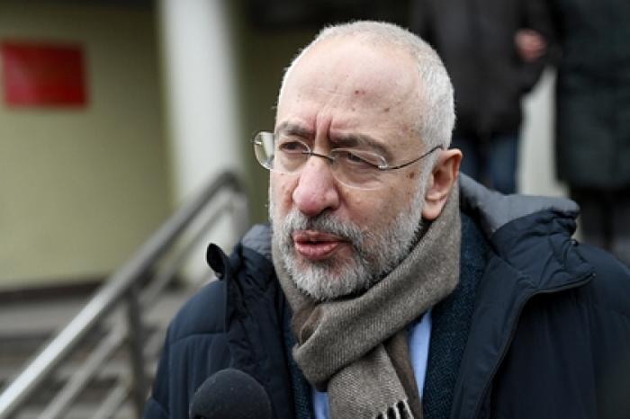 Николая Сванидзе отпустили через 20 минут после задержания на акции в Москве