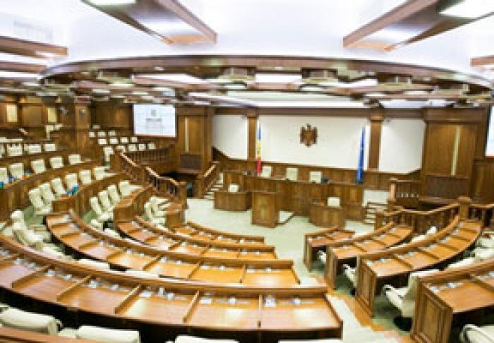 ОПРОС: В СЛЕДУЮЩИЙ ПАРЛАМЕНТ ИМЕЮТ ШАНСЫ ПРОЙТИ ЧЕТЫРЕ ПАРТИИ