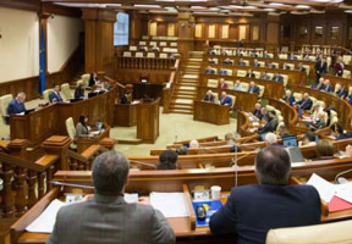ПАРЛАМЕНТ МОЛДОВЫ В 2020 ГОДУ ЗАСЕДАЛ ПОЧТИ 182 ЧАСА - БОЛЬШЕ, ЧЕМ ГОДОМ РАНЕЕ