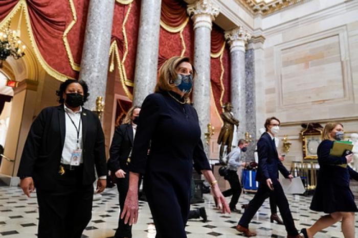 Пелоси объяснила угрозу Трампа на дебатах об импичменте