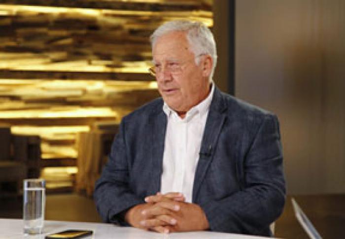 ПОЧЕТНЫЙ ПРЕДСЕДАТЕЛЬ ДЕМПАРТИИ СЧИТАЕТ, ЧТО У ПРЕЗИДЕНТА НЕТ ДРУГОГО ВЫХОДА, КРОМЕ КАК ВЫДВИНУТЬ ПРЕМЬЕРА