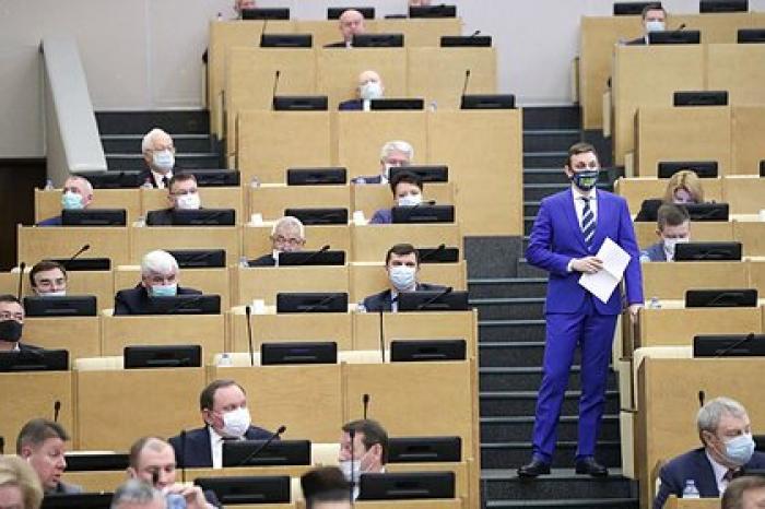 Раскрыто число переболевших COVID-19 депутатов