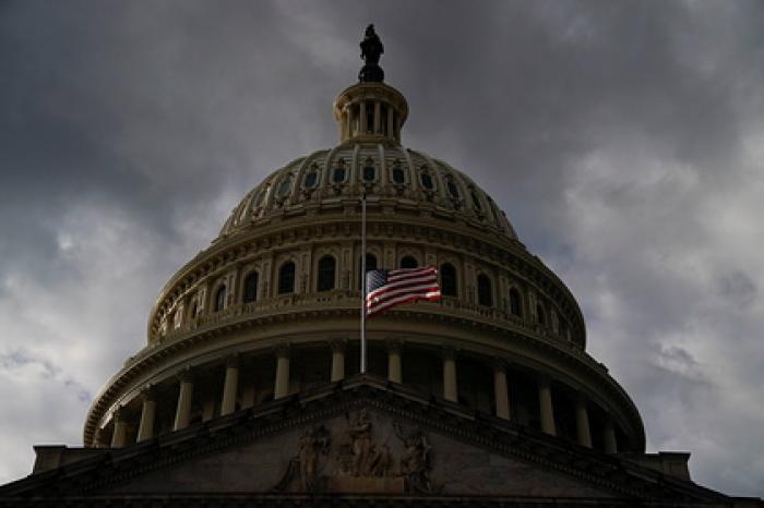 Стало известно о заработках соратников Трампа на помиловании преступников