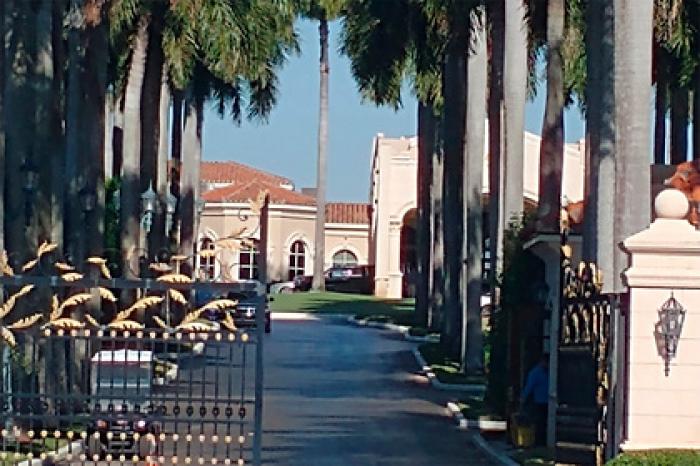 Трамп нашел утешение в гольфе