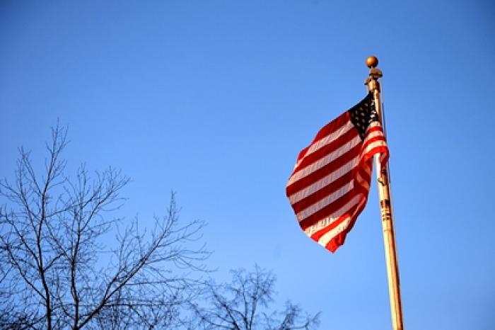 В России отреагировали на протесты в США фразой «демократия захромала на обе ноги»