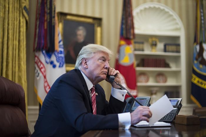 В Совфеде оценили слова о беседе Трампа с Путиным перед штурмом Капитолия