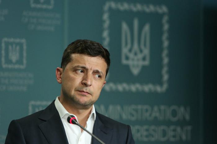 Зеленский отреагировал на слухи о подпольной вакцинации чиновников