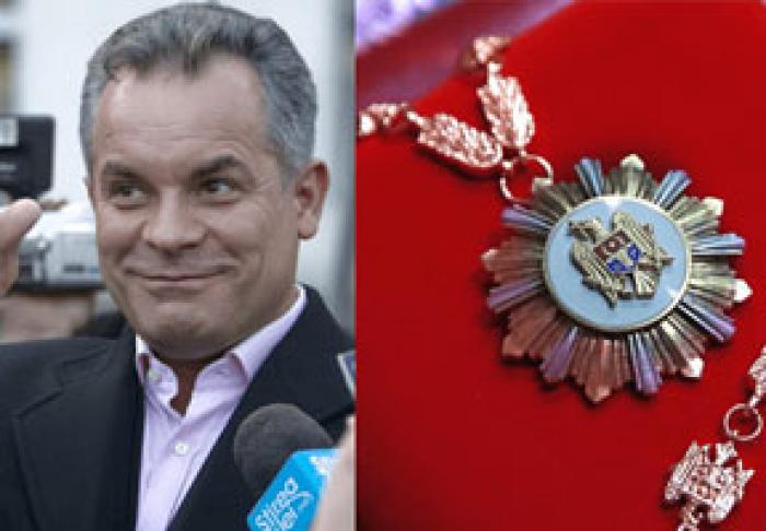 ЭКС-ПРЕЗИДЕНТ ИГОРЬ ДОДОН СЧИТАЕТ, ЧТО БЕГЛОГО ОЛИГАРХА ВЛАДИМИРА ПЛАХОТНЮКА НЕЗАКОННО ЛИШИЛА ОРДЕНА РЕСПУБЛИКИ