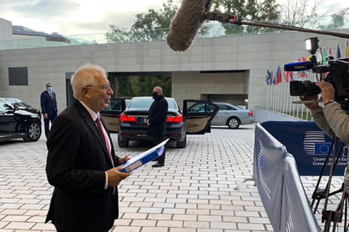 Евросоюз начал работу над новыми санкциями против России