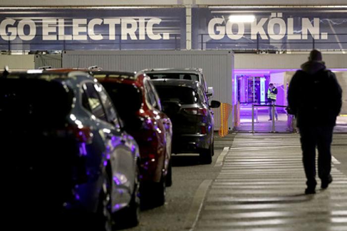 Ford откажется от продаж машин на бензине