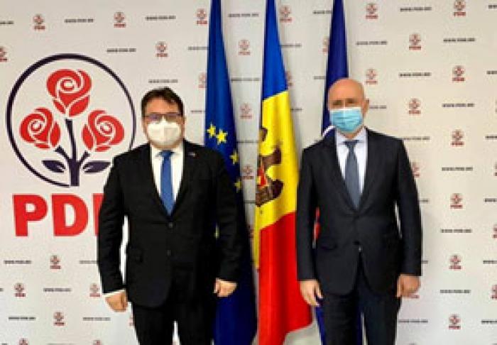 ЛИДЕР ДПМ ЗАВЕРИЛ ПОСЛА ЕС, ЧТО ПАРТИЯ НИКОГДА НЕ ПОЙДЕТ НА СОГЛАШЕНИЕ С ПАРТИЕЙ "ШОР" И ПЕРЕБЕЖЧИКАМИ