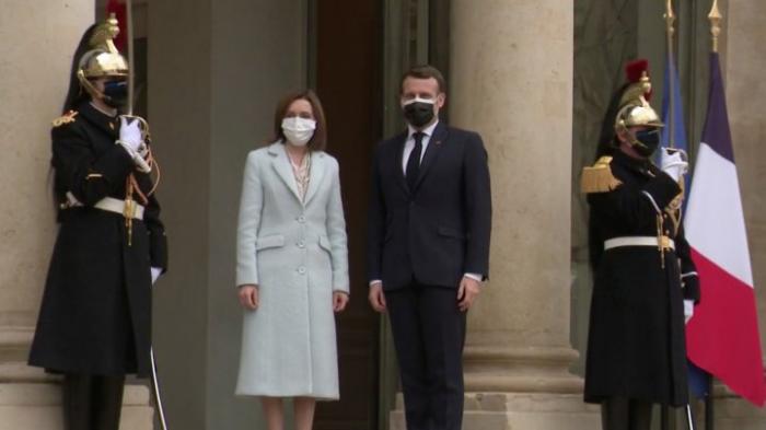 Майю Санду приняли в Елисейском дворце. Эммануэль Макрон: "Ваш визит не случаен"