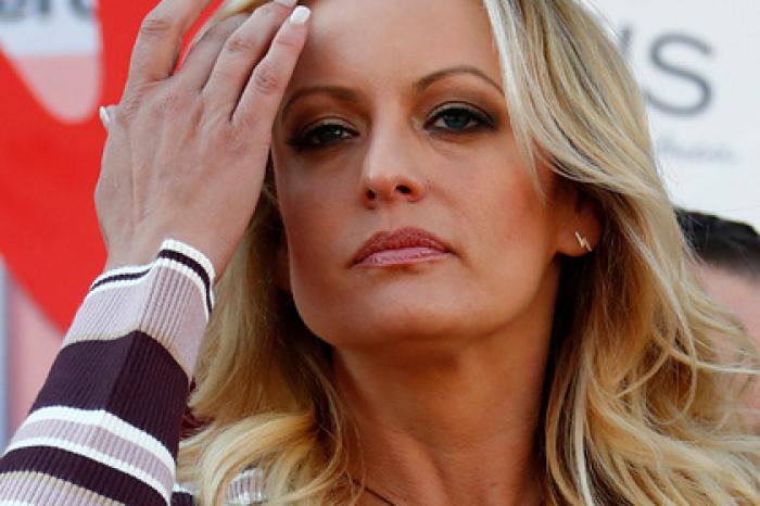 Порноактрисе отказали в иске к Трампу