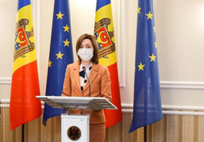 ПРЕЗИДЕНТ МОЛДОВЫ ПОЗДРАВИЛА КОМРАТСКИЙ ГОСУНИВЕРСИТЕТ С 30-ЛЕТИЕМ