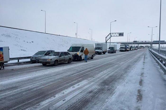 Пробка на Крымском мосту увеличилась