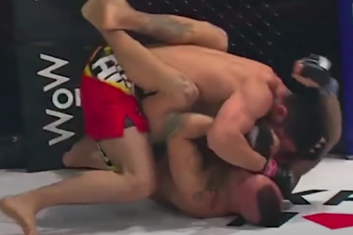 Российский боец MMA со свастикой на теле проиграл нокаутом и обрадовал фанатов