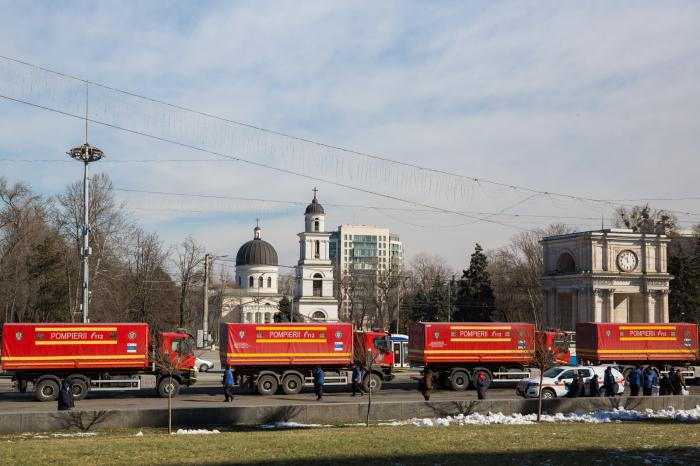 Румыния протянула сильную руку помощи в борьбе с пандемией, заявил и. о. премьера