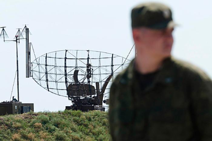 У границ России засекли десятки самолетов и беспилотников