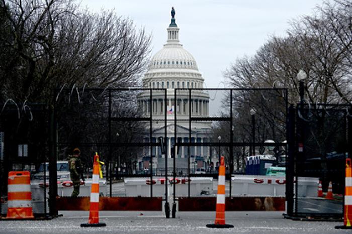У Капитолия США захотели оставить тысячи военных