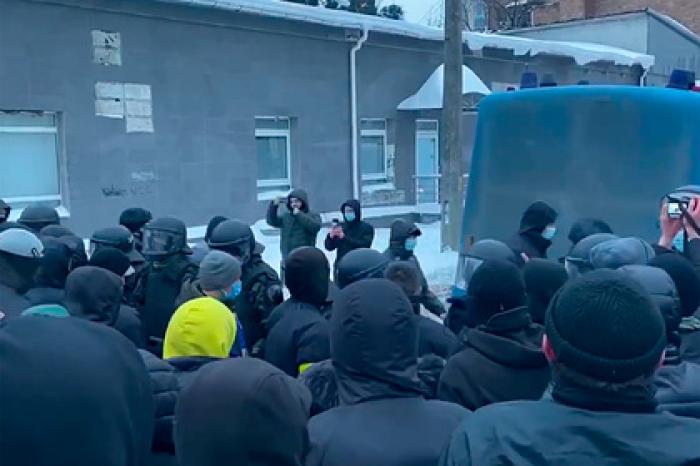 В Киеве полиция ворвалась в офис сторонников оппозиции
