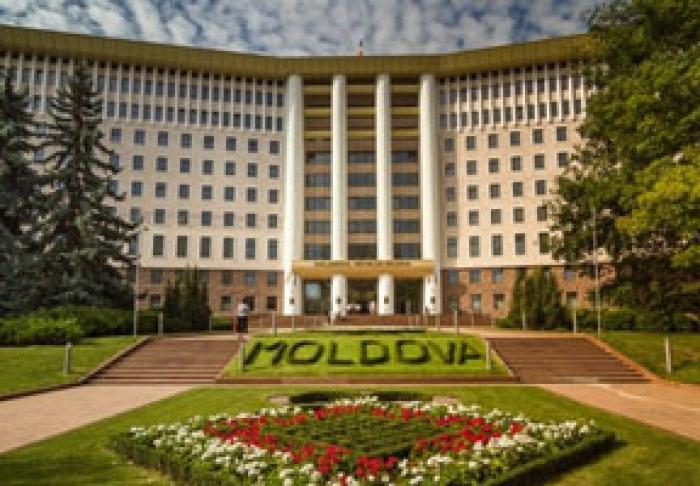 ЭКС-ПРЕЗИДЕНТ ИГОРЬ ДОДОН ВЫСТУПАЕТ ЗА УСИЛЕНИЕ РОЛИ ПАРЛАМЕНТА В СТРАНЕ