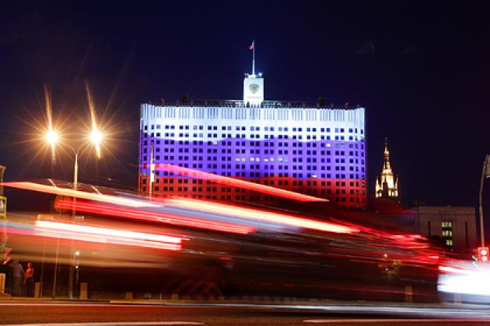 Китай назвал недопустимым вмешательство ЕС и США в дела России