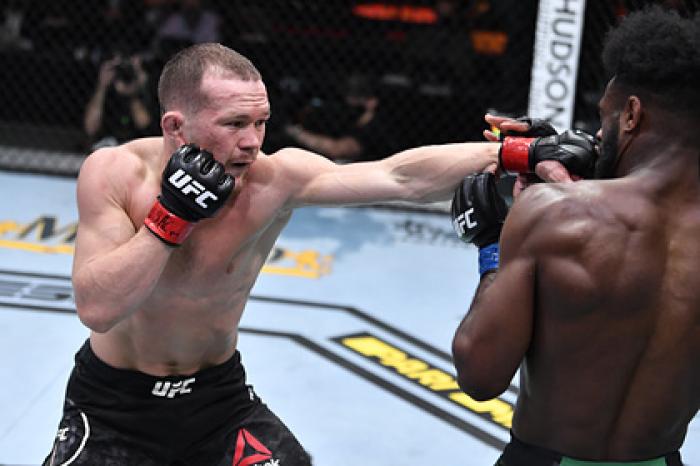 Петр Ян возмутился двойным стандартам судейства в UFC