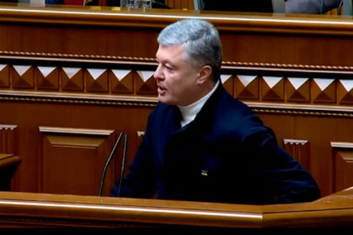 Порошенко заявил о нежелании заглядывать в глаза Путину