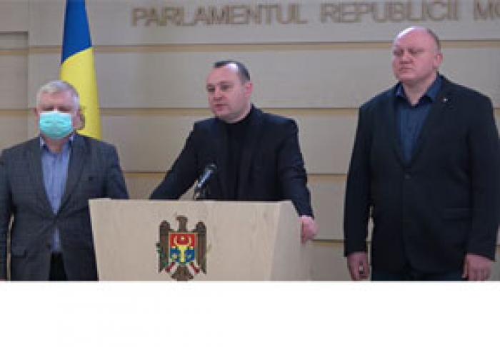 ПСРМ БУДЕТ ДОБИВАТЬСЯ УВОЛЬНЕНИЯ ГЛАВ РЯДА ГОСУЧРЕЖДЕНИЙ, НАЗНАЧЕННЫХ ПРИ ПЛАХОТНЮКЕ