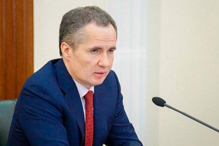 Российский губернатор не смог записаться к себе на прием и отчитал чиновников