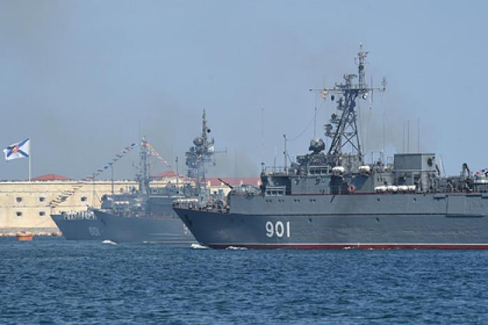 Украина обвинила российского адмирала в подстрекательстве к госизмене военных