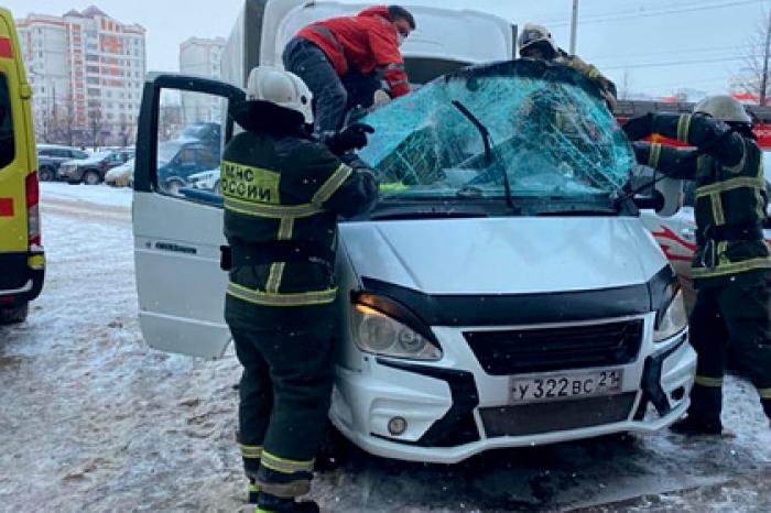 Выпавший с 25-го этажа школьник пришел в сознание и произнес первые слова