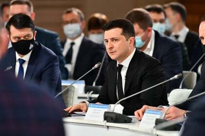 Зеленский отреагировал на санкции США против Коломойского