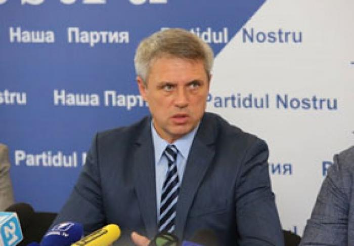 ЖУРНАЛИСТ СЧИТАЕТ, ЧТО ИГОРЬ ДОДОН «МОГ БЫ СДЕЛАТЬ ПО-НАСТОЯЩЕМУ ДОБРОЕ ДЕЛО — УЙТИ ИЗ ПОЛИТИКИ»