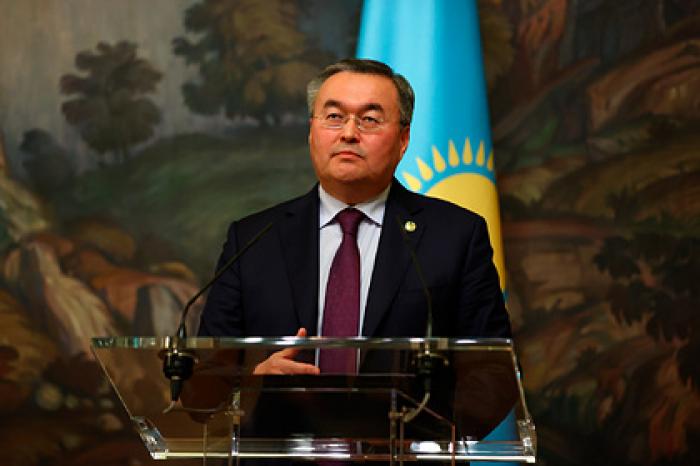 Глава МИД Казахстана захотел привиться вакциной «Спутник V»