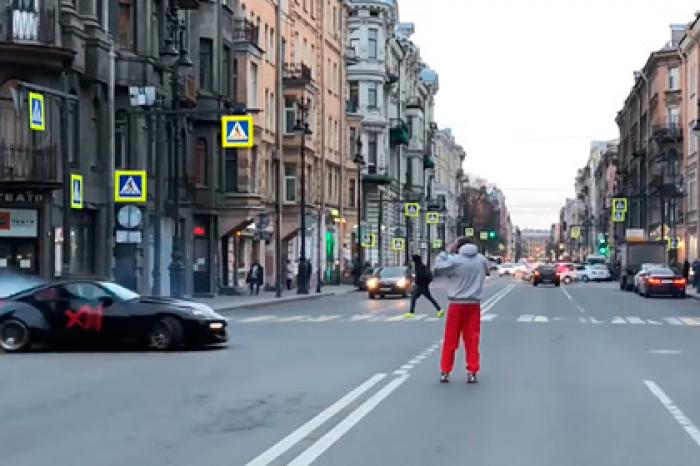 В Петербурге на рэпера завели дело из-за дрифта в центре города