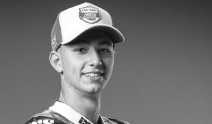 19-летний гонщик скончался от полученных в аварии травм