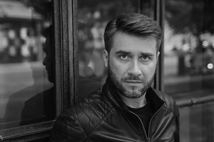 Актер из «Улиц разбитых фонарей» умер от коронавируса в 40 лет
