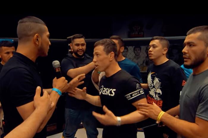 Массовая драка на турнире по MMA в Москве попала на видео