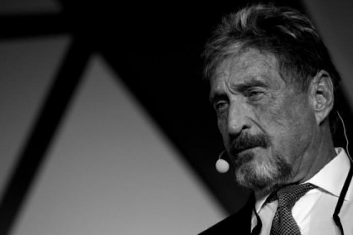 Найденный мертвым в тюрьме основатель McAfee дважды предупреждал о своей смерти