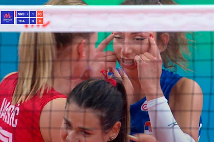 Показавшую жест в виде узких глаз сербскую волейболистку наказали