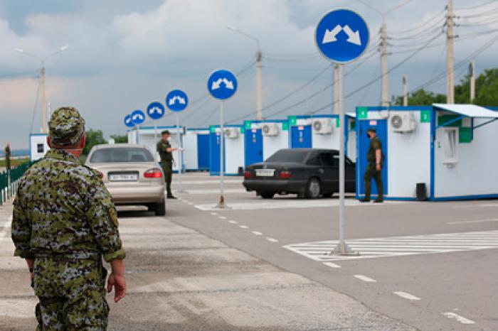 Украина назвала захватом заложников ограничения на выезд детей из ДНР