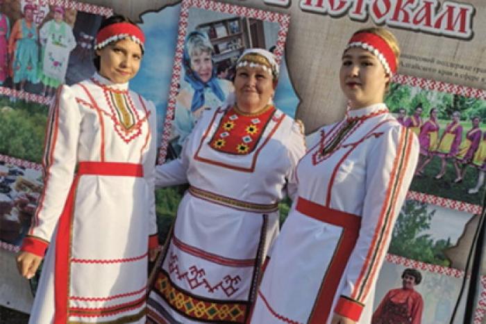 Марийский праздник цветов отпраздновали в Алтайском крае