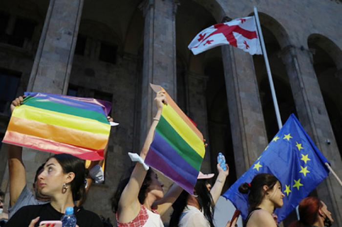 Патриархия Грузии раскритиковала ЛГБТ и призвала к любви и миру в обществе