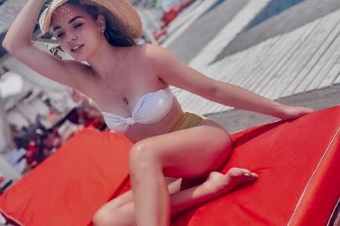 Сотникова выложила фото в бикини и вызвала споры среди фанатов