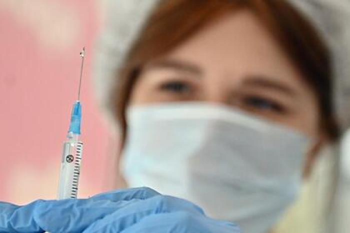 В Москве три миллиона жителей привились первым компонентом вакцины от COVID-19