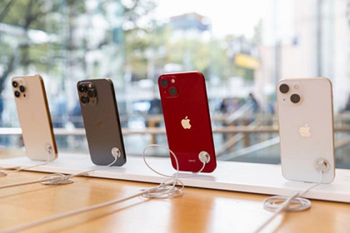 Apple разрешила ремонтировать iPhone дома