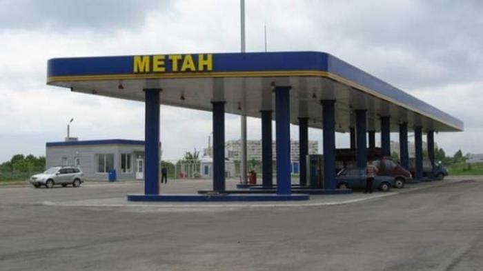 На автозаправочных станциях почти на четверть подорожал метан