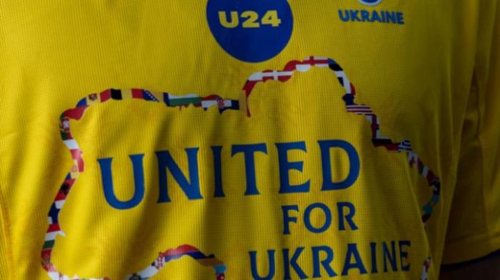 Сборная Украины представила новую форму, в которой сыграет в рамках подготовки к плей-офф чемпионата мира